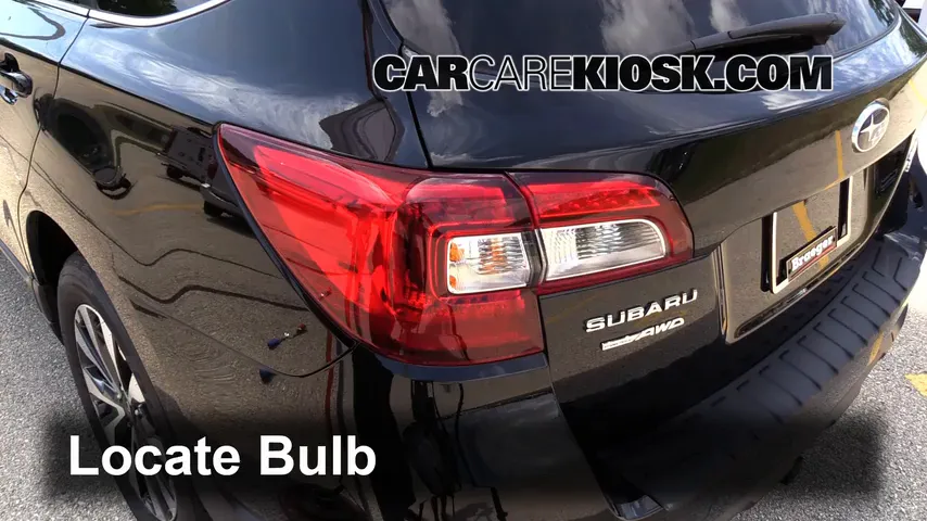 2015 Subaru Outback 3.6R Limited 3.6L 6 Cyl. Lights